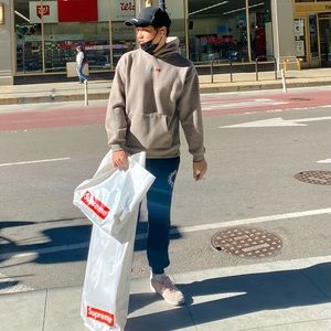 Meet your Posher, Thoai